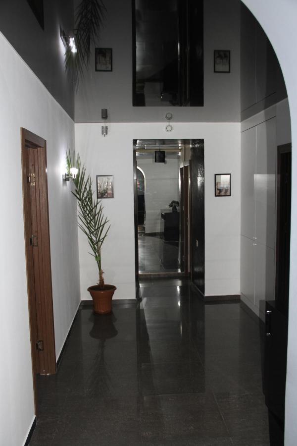 Enigma Hostel Ереван Екстериор снимка