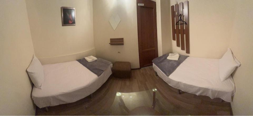 Enigma Hostel Ереван Екстериор снимка