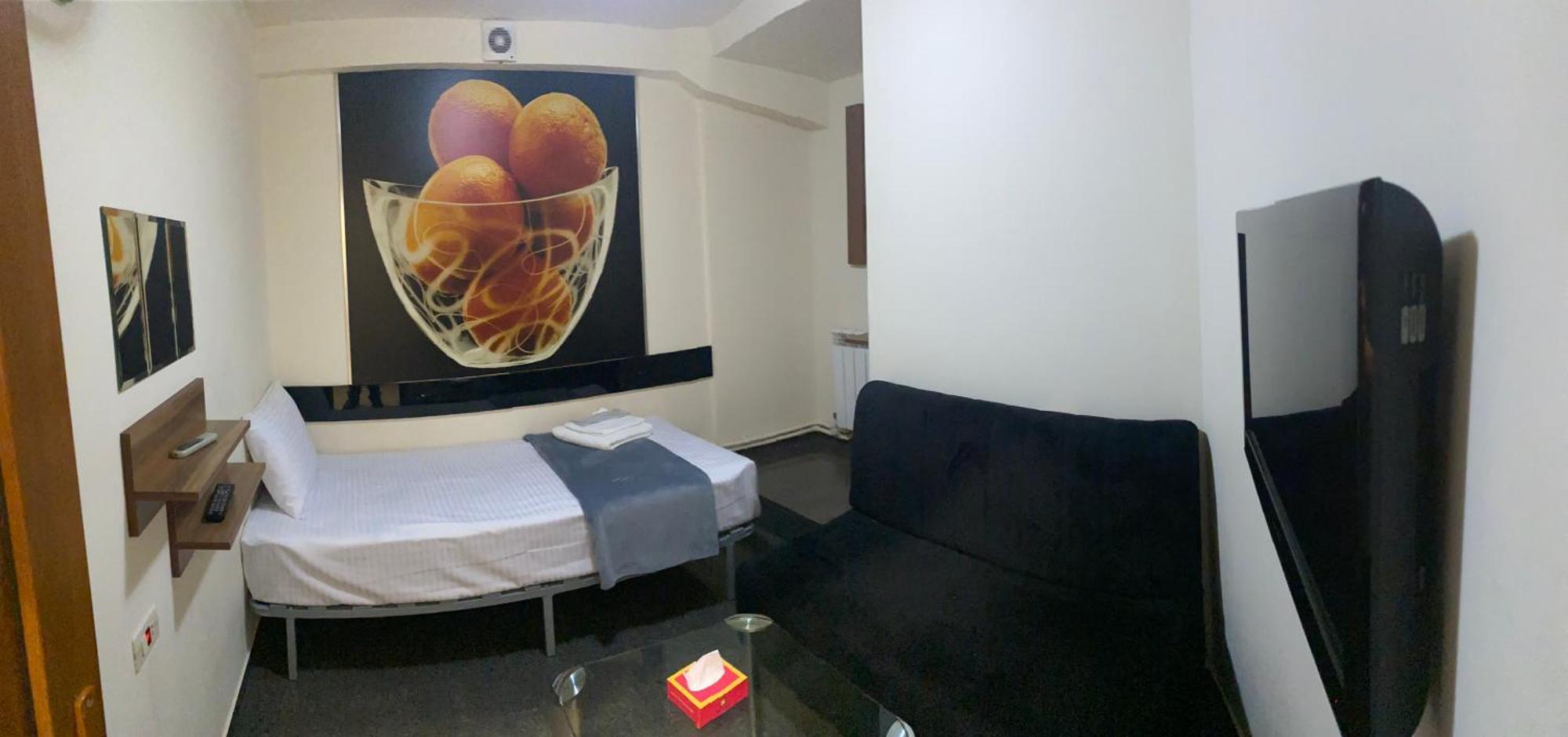 Enigma Hostel Ереван Екстериор снимка